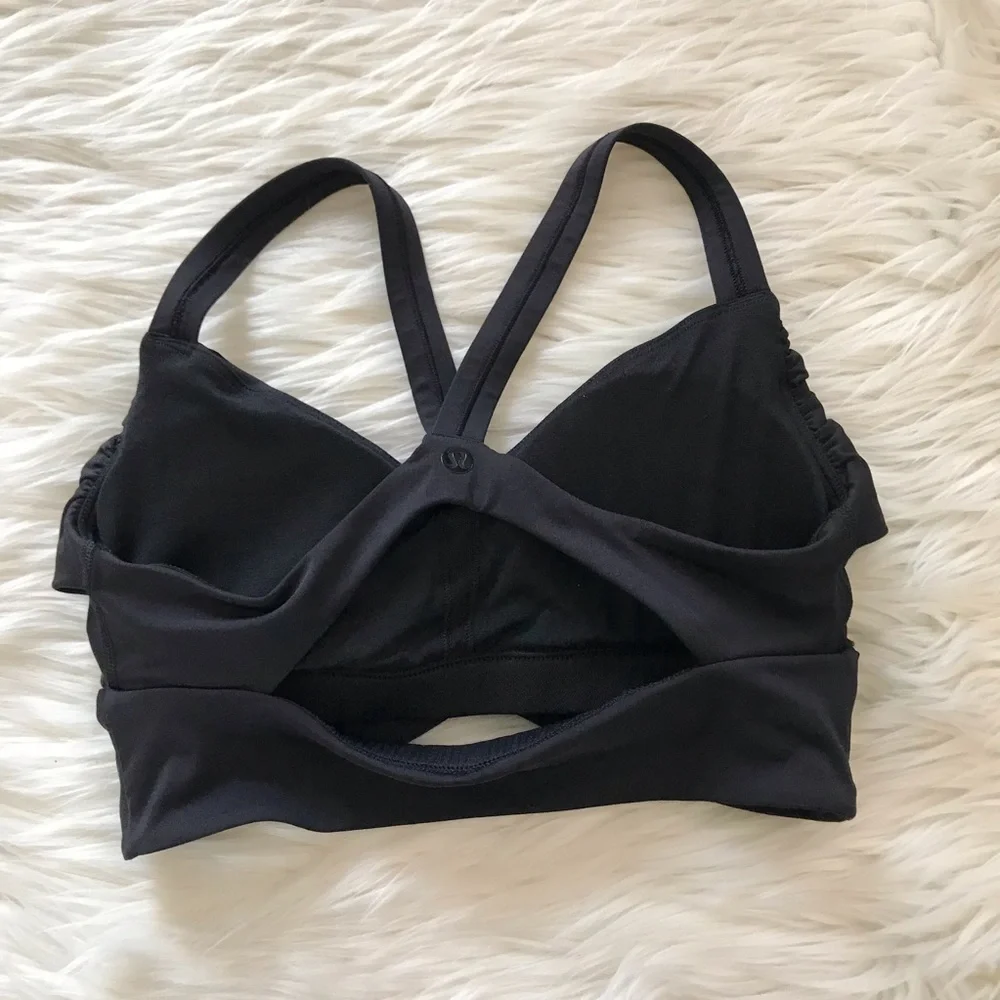 Lululemon Wrap It Up Bra - Picture 4 of 6